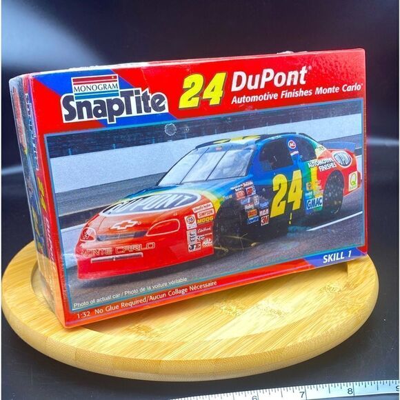 COPY - NIOB #24 1:32 scale model Monte Carlo car as driven by Jeff Gordon - Picture 1 of 8